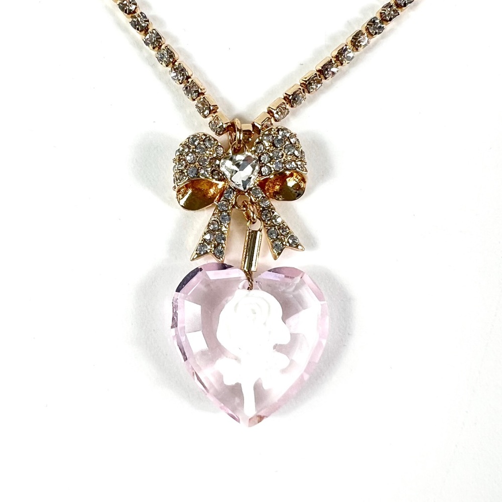 Betsey Johnson Crystal Heart Flower Bow Pendant Necklace NEW - Picture 2 of 7